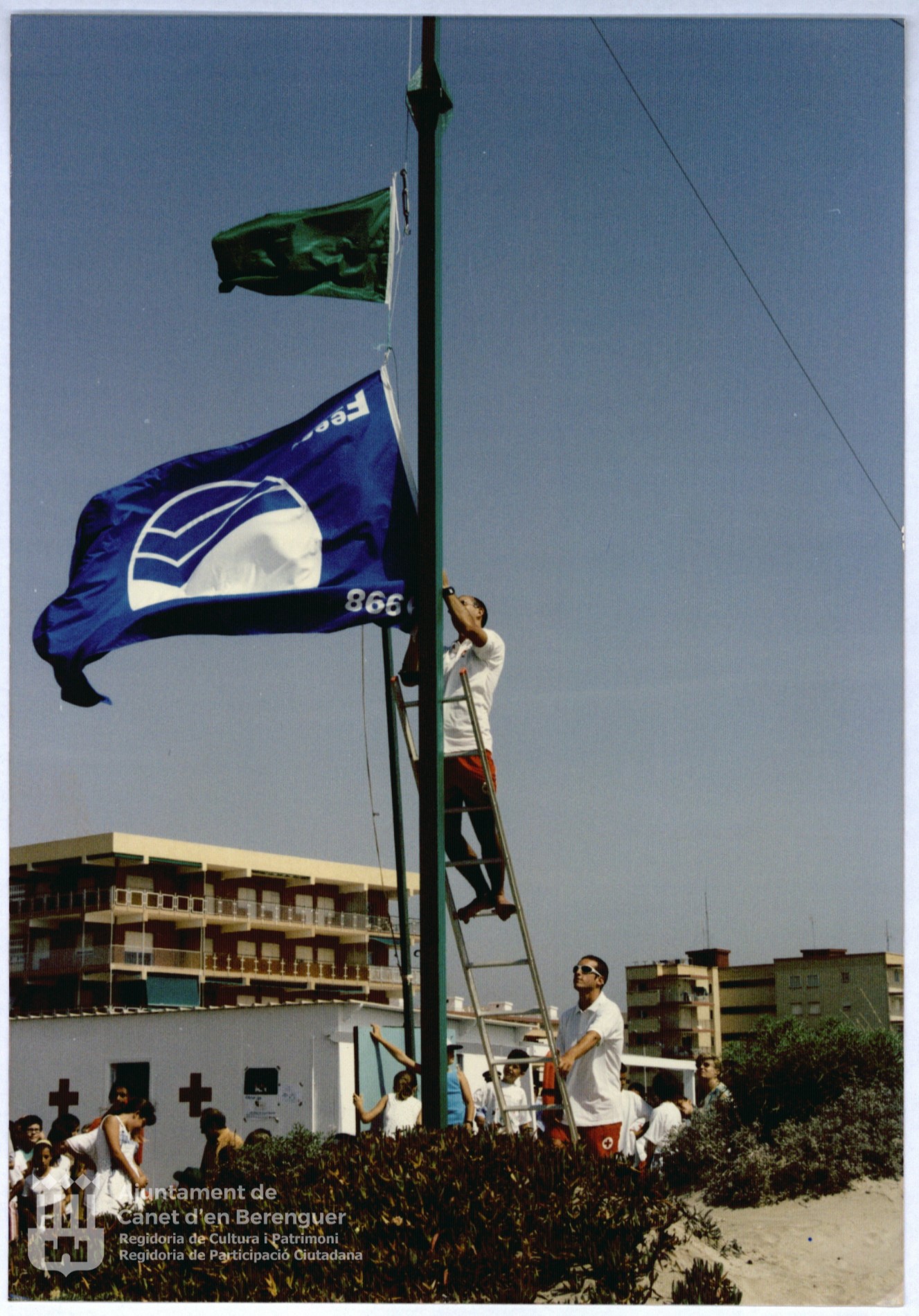 Col·locació Bandera Blava platja *Racó de Mar
